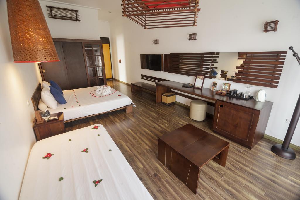 Cinnamon Cathedral Hotel Ханой Екстериор снимка