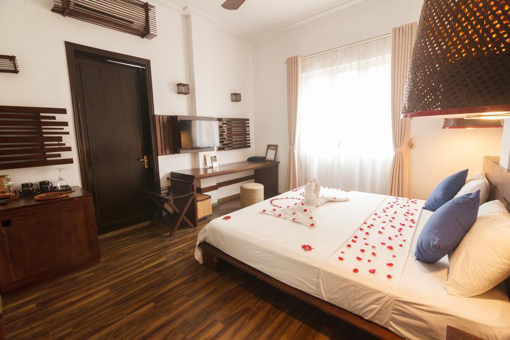 Cinnamon Cathedral Hotel Ханой Екстериор снимка